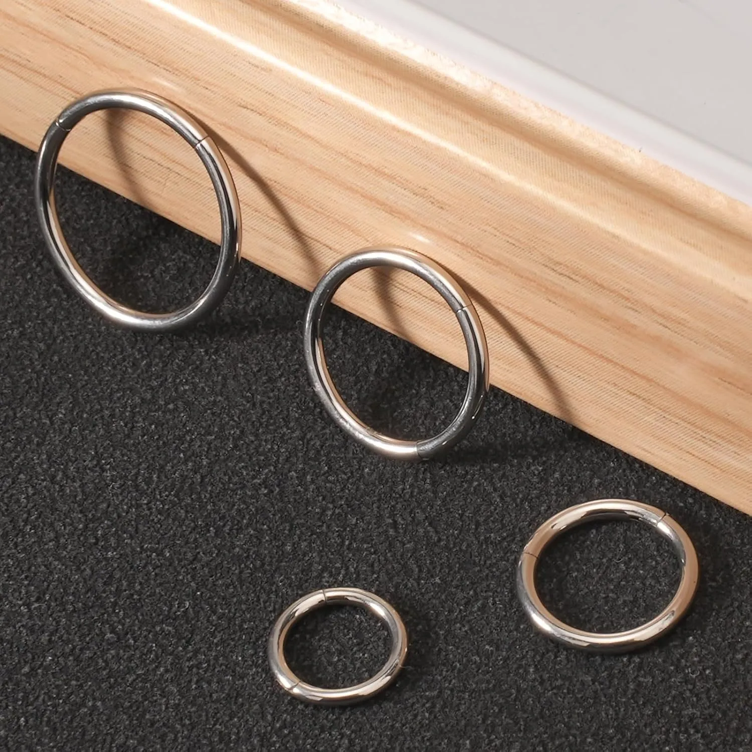 2Pcs Titanium Nose Rings 20G 18G 16G Nose Rings Hoops Septum Clicker Hinged Segment Ring Cartilage Helix Tragus Conch Daith Rook Nostril Hoop Piercing Earring, Diameter 5mm to 12mm Silver-Gold-Rose Gold-Black