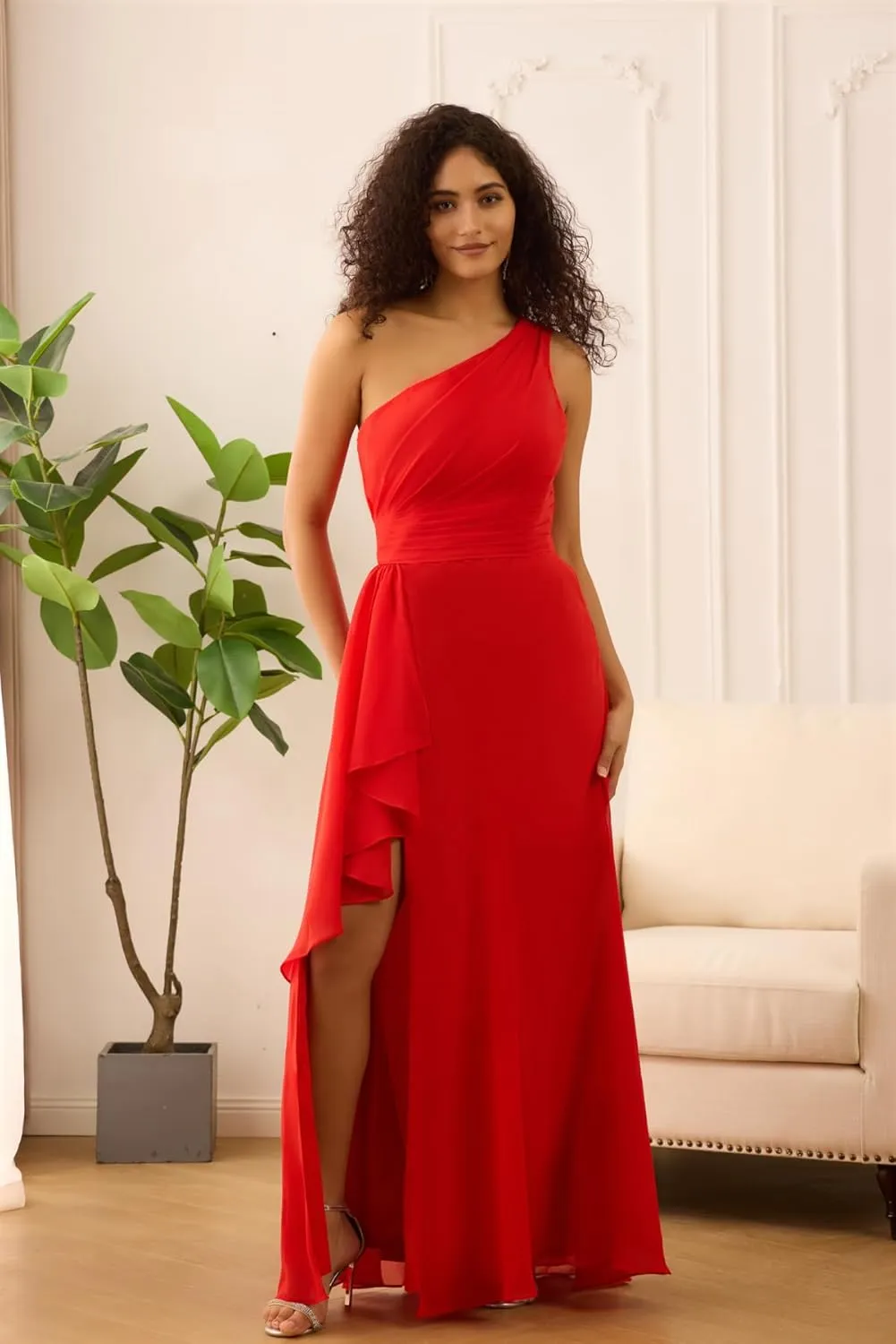 One Shoulder Chiffon Bridesmaid Dresses Sleeveless A Line Pleated Maid of Honor Dresses with Split